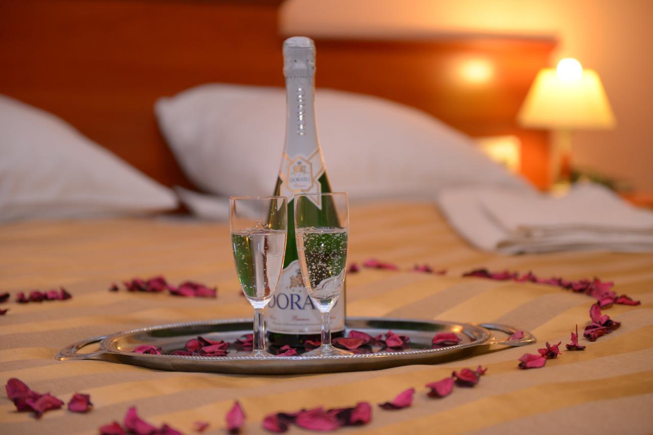 Hotel Pod Debami Terespol Luaran gambar
